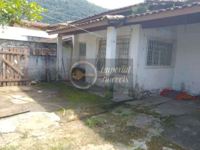 Casa com edícula no Pereque-Açu - Ubatuba