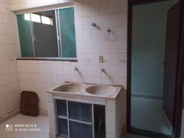 Apartamento com 3 quartos para alugar na Avenida Tiradentes, Setor Central, Anápolis, 113 m2 por R$ 1.300