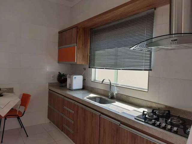 Casa com 3 dormitórios à venda por R$ 2.300.000,00 - Jardim Indaiá - Uberlândia/MG