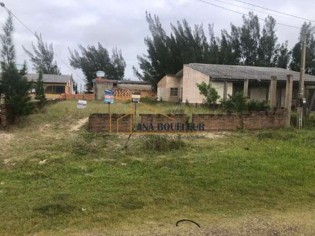 Terreno próximo ao mar, plano em imbé