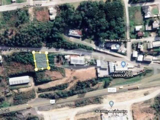 Dois terrenos juntos com a seguinte configuração:  Lote Urbano n 8 medindo 15,98 x 36= 575,70 m.  Lote Urbano n 9  medindo 15,80 x 39= 613,80 m.  Totalizando 1.189 m.  Podem ser vendidos separadamente