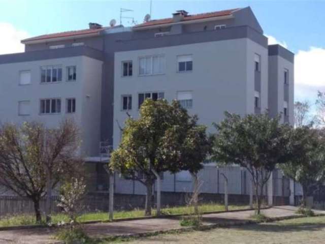 Cobertura com 02 dormitórios, sala e cozinha conjugadas, sala com churrasqueira, terraço, lavabo, banheiros sociais e box de garagem.  Massa corrida em todas as paredes.   Área privativa: 79,80m.  Con