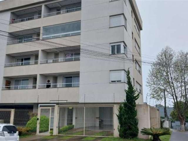 Amplo apartamento no Bairro Santa Lucia com 03 dormitórios, sala para 02 ambientes com sacada e churrasqueira, cozinha, área de serviço, banheiro social e 01 vaga de garagem.  Edifício com elevador e 