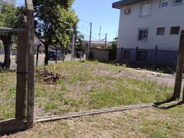 Ótimo terreno de esquina plano no Bairro Santa Catarina! Frente para 02 ruas!

Área: 28,00x23,00x24,00 = 276,72m².

Confira!