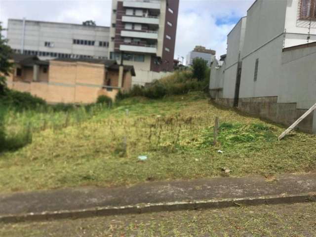 Ótimo terreno no Bairro Jardim América!  Área: 12,30x30= 369,00m.  Confira!