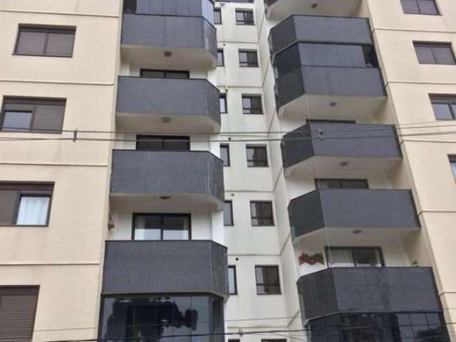 Lindo apartamento em ótima localização no Bairro Pio X!! Com 02 dormitórios (sendo 01 suíte), sala para 02 ambientes, sacada, cozinha, churrasqueira, área de serviço, banheiro social e 01 vaga de gara