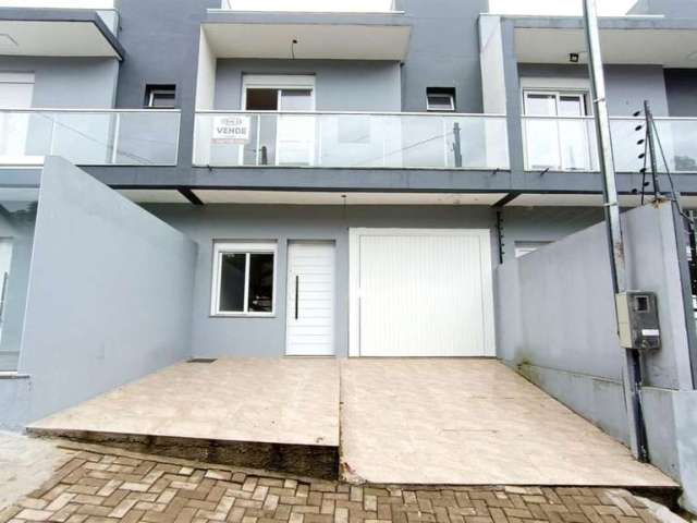 Excelente sobrado Novo no Bairro Nossa Senhora das Graças!!  Com 03 dormitórios (sendo 01 suíte), sala para 02 ambientes, sacada, cozinha, área de serviço, banheiro social e 02 vagas de garagem.  Com 