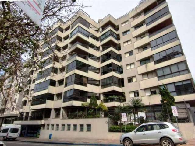 Excelente apartamento totalmente mobiliado, (porteira fechada) composto de 3 dormitórios(1 suíte master com hidro, closet e sacada fechada), amplas salas integradas com sacadas, formando vários ambien