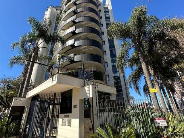 Apartamento de Alto Padrão no icônico empreendimento Della Luna Residencial, com apenas 01 apartamento por andar!

Conta com 04 suítes (sendo 01 master com closet, hidro e sacada), sala para 02 ambien