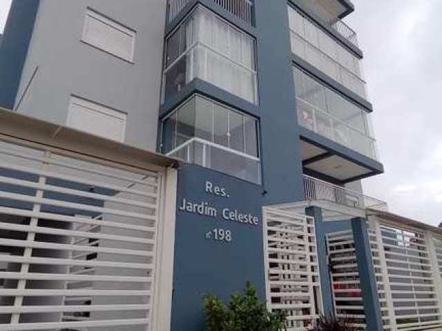 Excelente apartamento semimobiliado no B. Jardim das Hortências!
Conta com 03 dormitórios, sala para 02 ambientes, sacada aberta, copa/cozinha, churrasqueira, área de serviço, banheiro social, lavabo 