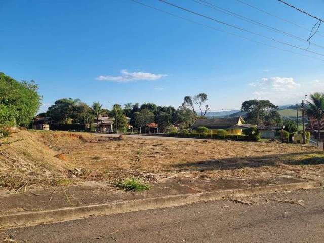 Lindo terreno de 1042m² em Tuiuti/SP