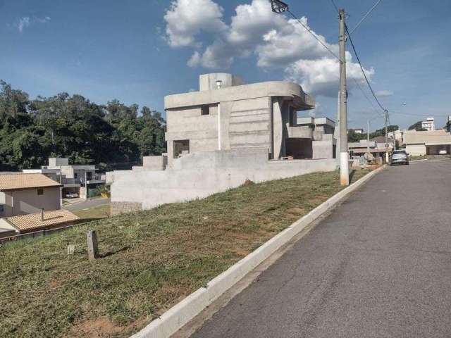 Terreno de alto padrão (300m²) no condomínio Villa Verde, Jardim Gramadão I, Jundiaí - SP