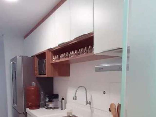 Apartamento à venda em Cotia-SP, bairro Cemucam: 2 quartos, 1 banheiro, 1 vaga, 54m² de área. Aproveite!