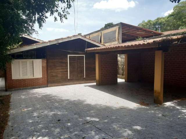 Casa com 3 dorms à venda, 244 m² em condomínio fechado por r$ 650.000 - colina (caucaia do alto) - cotia/sp