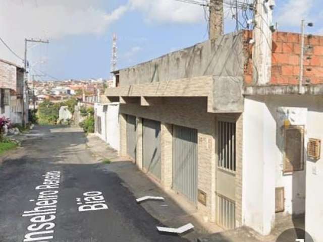 Excelente casa 2/4 em Itapuã