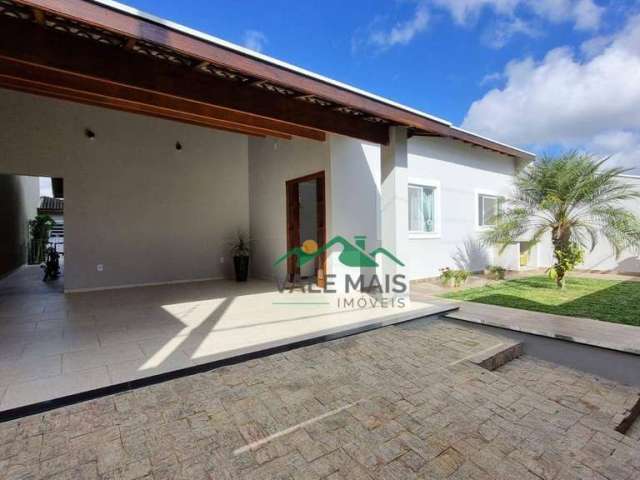 Casa com 3 dormitórios à venda, 184 m² por R$ 750.000,00 - Residencial Village Santana - Guaratinguetá/SP