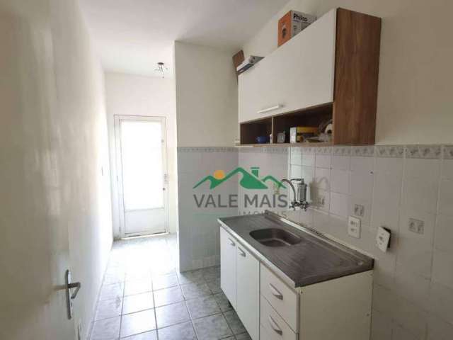 Apartamento com 2 dormitórios à venda, 58 m² por R$ 230.000,00 - São Benedito - Guaratinguetá/SP