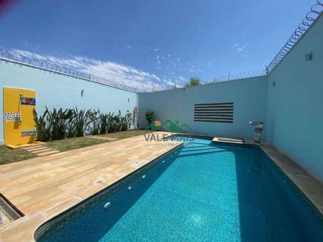 Casa com 4 dormitórios para alugar, 353 m² por R$ 7.000,00/mês - Village Mantiqueira - Guaratinguetá/SP