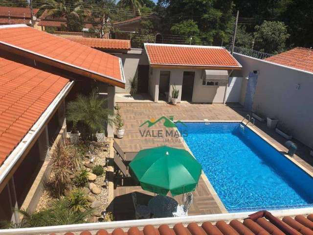 Casa com 3 dormitórios à venda, 300 m² por R$ 1.000.000,00 - Clube dos 500 - Guaratinguetá/SP