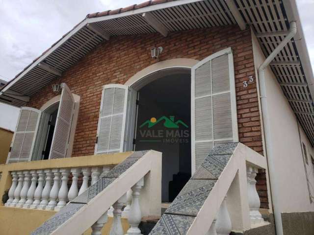 Casa com 3 dormitórios à venda, 151 m² por R$ 480.000,00 - Jardim Padroeira - Guaratinguetá/SP