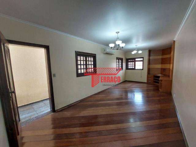 Sobrado com 3 dormitórios à venda, 202 m² por R$ 850.000,00 - Vila Floresta - Santo André/SP