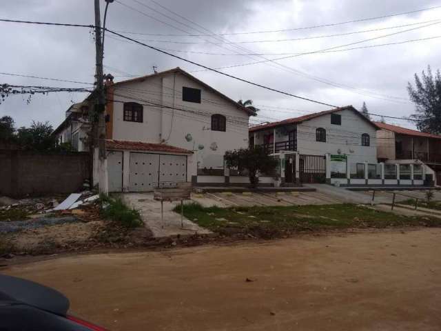 Ótimo Apto Frente para Lagoa – São Pedro da Aldeia