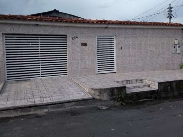 Vende-se  casa no conjunto manoa