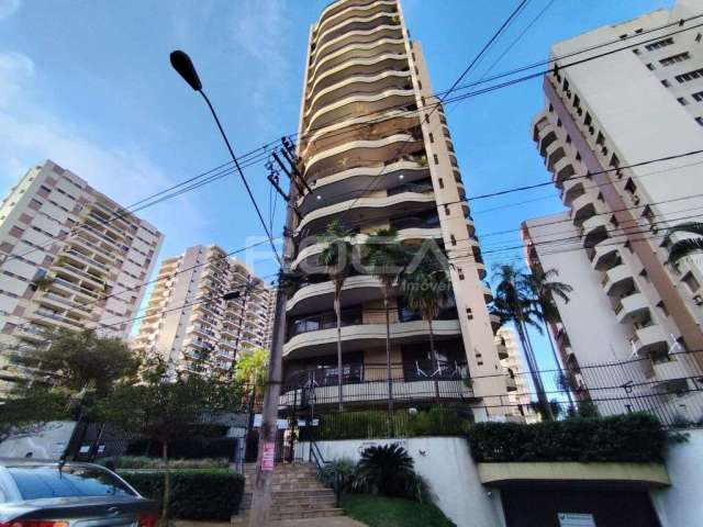 Cobertura com piscina e churrasqueira no Centro de Ribeirão Preto