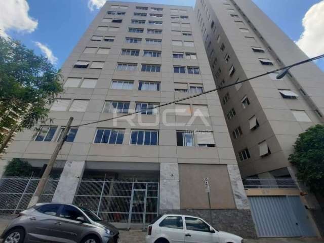 Apartamento 2 dormitórios em frente a Praça Sete de Setembro