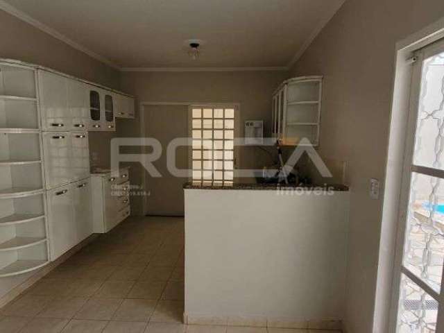 Casa à venda no Jardim Interlagos, Ribeirão Preto - 2 dormitórios, 2 garagens cobertas