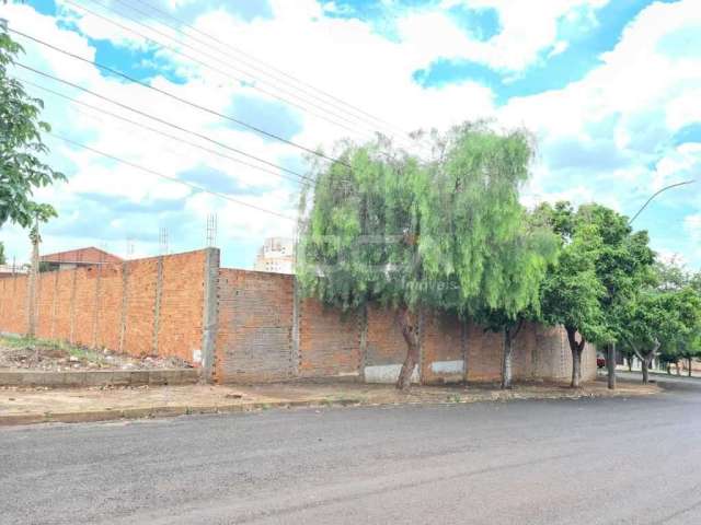 Terreno à venda no Jardim Califórnia, Ribeirão Preto  por R$ 369.000