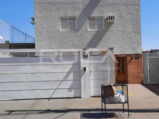 Apartamento Duplex à venda no Jardim Irajá, Ribeirão Preto: 1 suíte, varanda e garagem