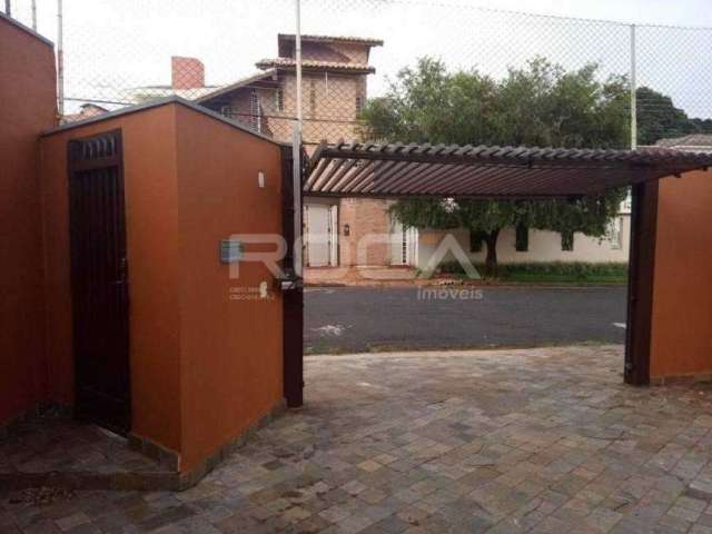 Casa à venda em Ribeirânia, Ribeirão Preto: 3 dormitórios, piscina e 4 garagens!