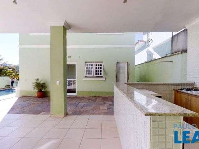 Casa em condomínio - vila santos - sp