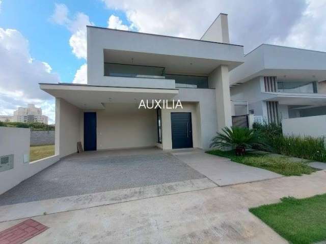 Casa térrea de três suítes e piscina à venda em Sorocaba no Condomínio Residencial Monte Carlo.