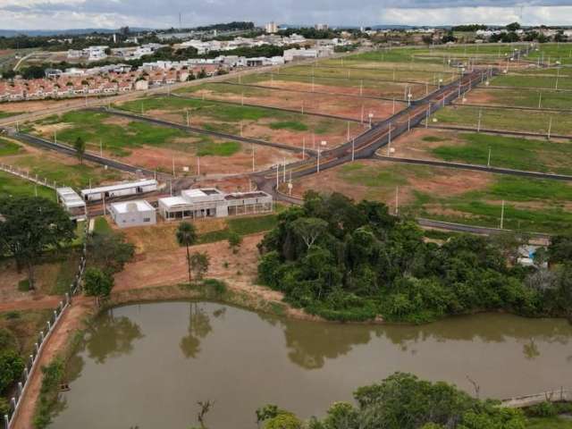 Terreno parcelado dentro do condomínio de alto padrão em Caldas Novas, Goiás