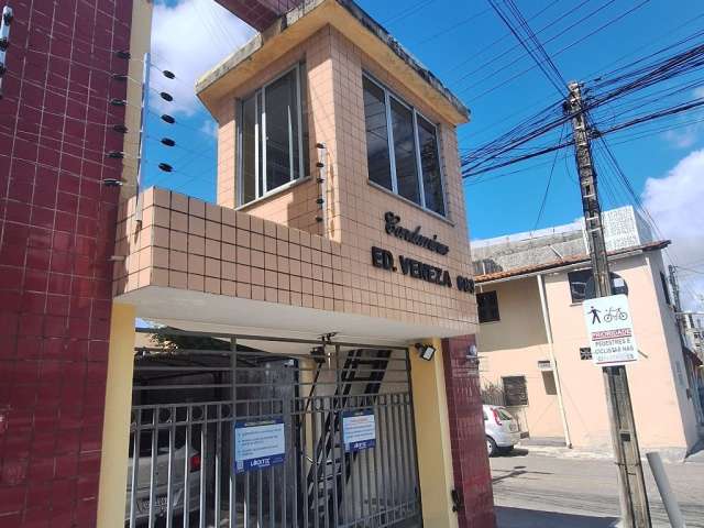 APARTAMENTO DE 03 QUARTOS NO BAIRRO VILA UNIÃO Proximo Av Luciano Carneiro