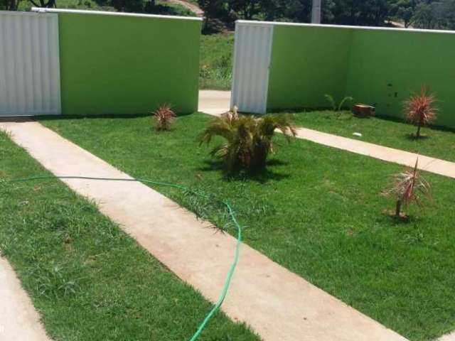 Casa para Venda em Saquarema, Porto da Roça, 2 dormitórios, 1 suíte, 2 banheiros, 2 vagas