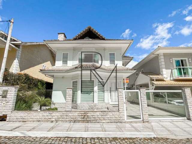 Casa em condomínio a venda no Bairro Tijuca, Teresópolis.