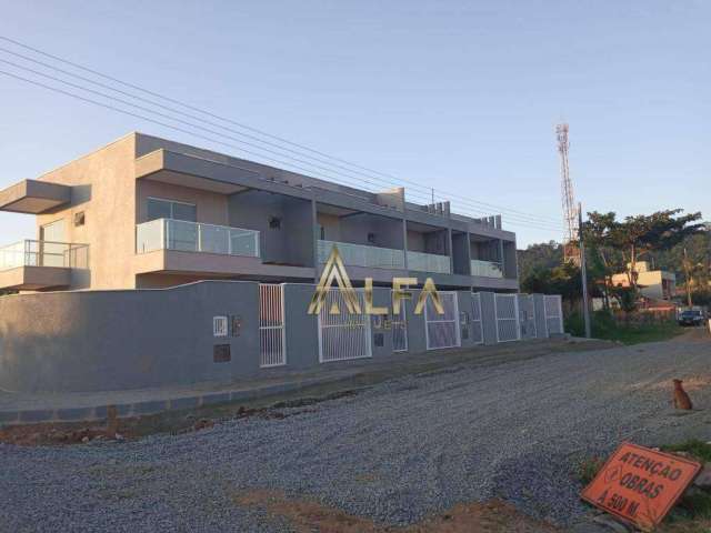 Sobrado com 3 dormitórios à venda, 113 m² por R$ 429.400,00 - Itajuba - Barra Velha/SC