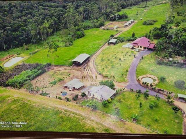 Sítio à venda, 65000 m² por R$ 2.100.000,00 - Zona Rural - São João do Itaperiú/SC