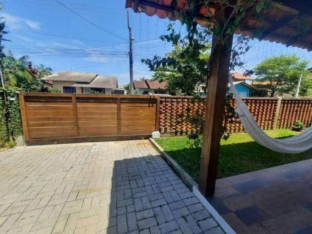 Casa com 3 dormitórios à venda, 160 m² por R$ 1.480.000,00 - Centro - Penha/SC