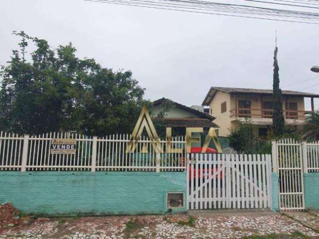 Casa à venda, 120 m² por R$ 650.000,00 - Praia de Armação do Itapocorói - Penha/SC