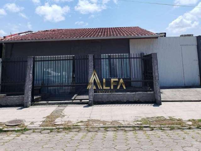 Casa com galpão para ponto comercial no bairro Cordeiros em Itajaí-SC