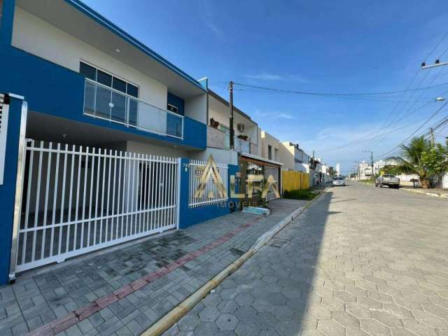 Sobrado perto do Mar à venda, 68 m² por R$ 449.900 - Itacolomi - Balneário Piçarras/SC