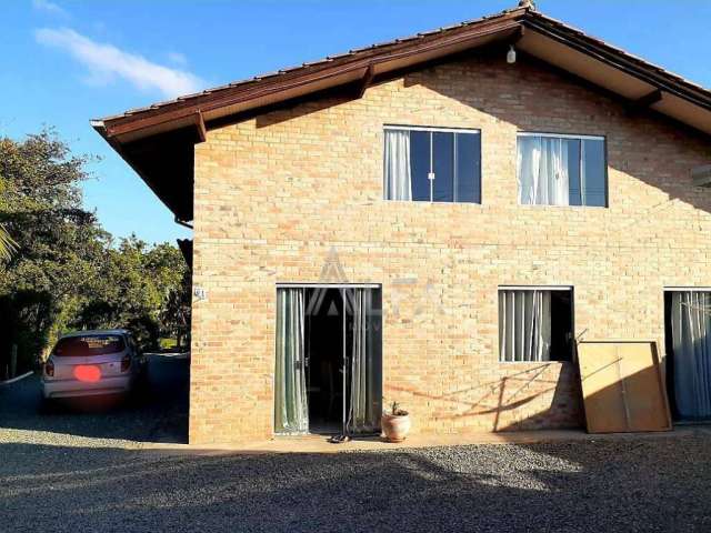 Sobrado à venda, 194 m² por R$ 2.120.000,00 - Centro - Penha/SC