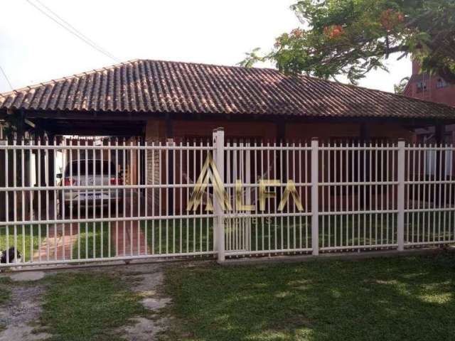 Casa com 3 dormitórios à venda, 239 m² por R$ 1.240.000,00 - Praia de Armação do Itapocorói - Penha/SC