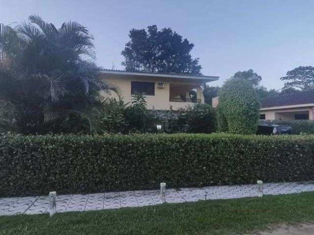 Casa para venda possui 199m² com 4 quartos em Aldeia - Camaragibe