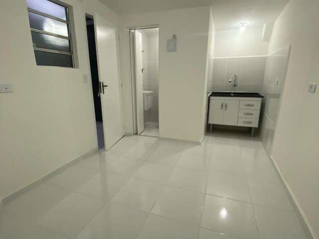 Kitnet / Loft, 15 m² por R$ 1.150,00