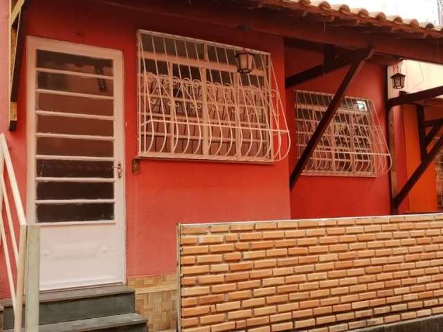 Excelente casa de 02 quartos no Minaslandia